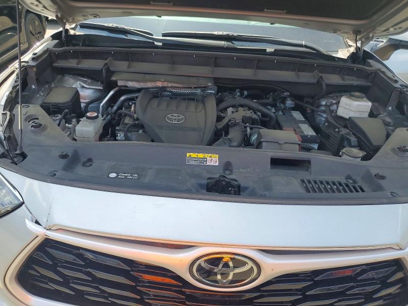 Снимка 12 от търг – 2023 TOYOTA HIGHLANDER с VIN 5TDKDRAH3PS516530