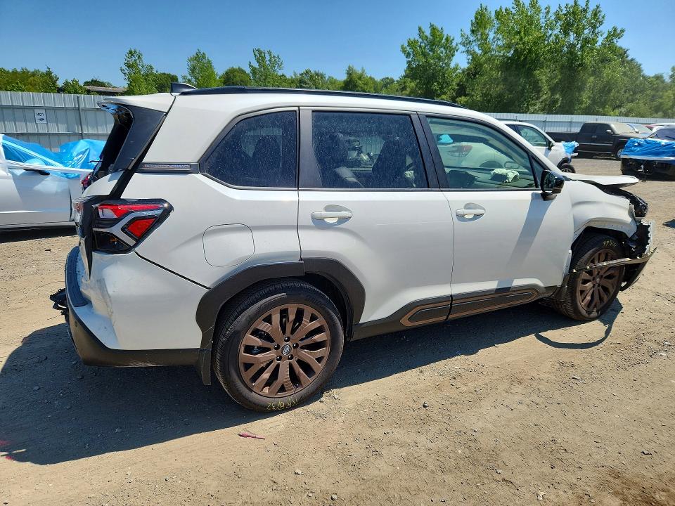 Photo 3 from auction – 2025 SUBARU FORESTER with VIN JF2SLDHC0SH442756