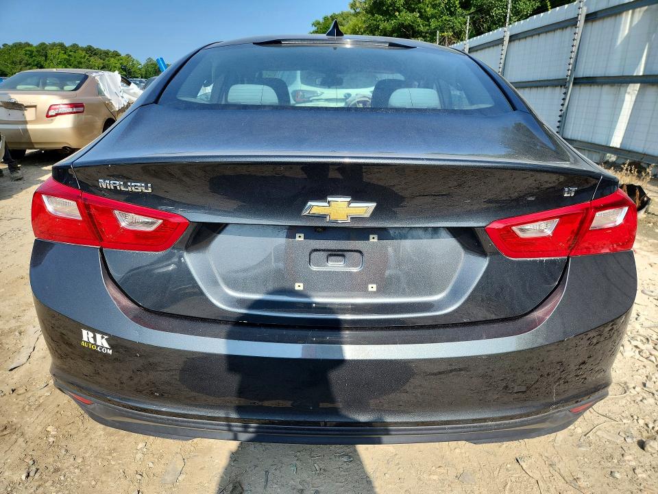 Photo 6 from auction – 2017 CHEVROLET MALIBU with VIN 1G1ZE5ST6HF106869