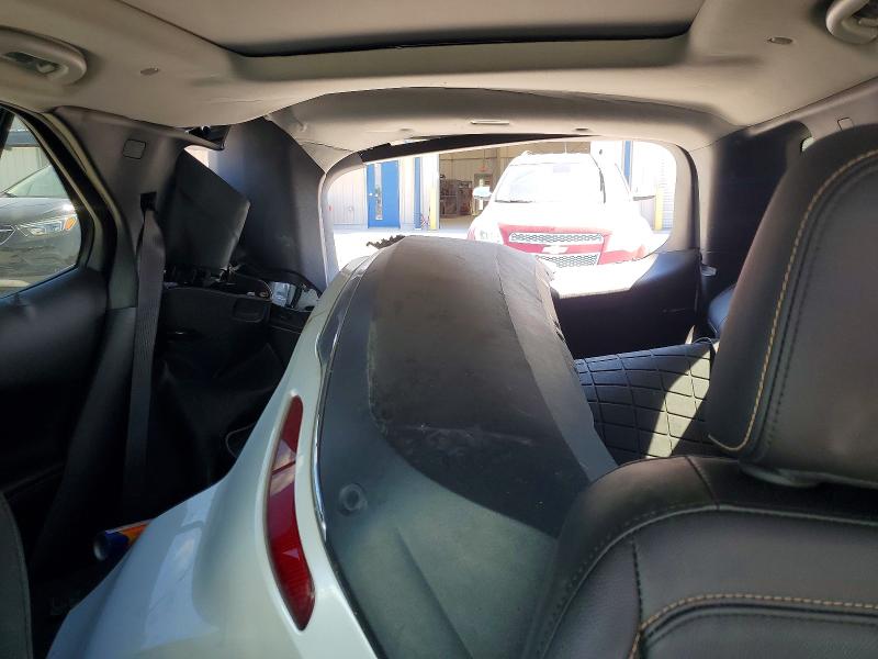 Photo 10 from auction – 2018 CHEVROLET EQUINOX with VIN 2GNAXVEV6J6109936