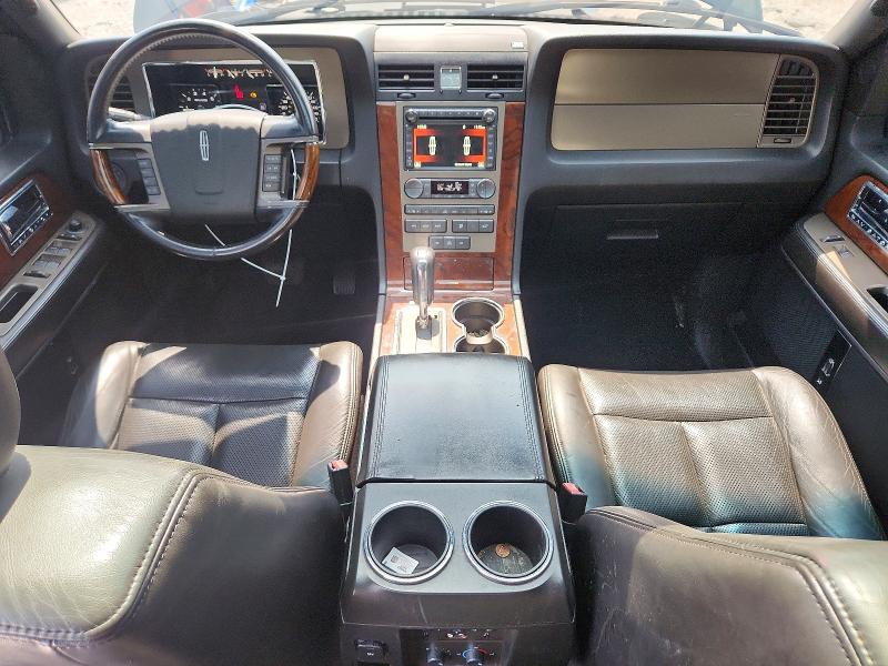Photo 8 from auction – 2013 LINCOLN NAVIGATOR with VIN 5LMJJ2J58DEL00314