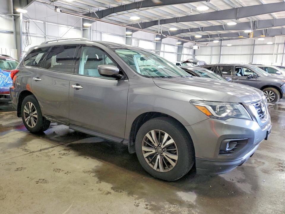 Photo 4 from auction – 2017 NISSAN PATHFINDER with VIN 5N1DR2MM7HC691307