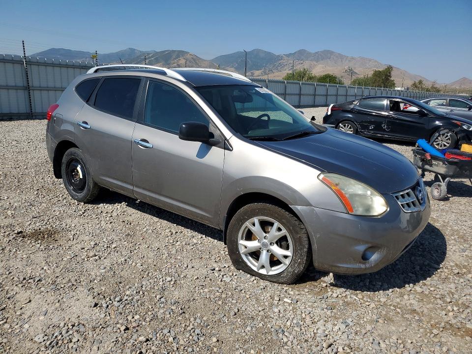 Photo 4 from auction – 2010 NISSAN ROGUE with VIN JN8AS5MT9AW001618