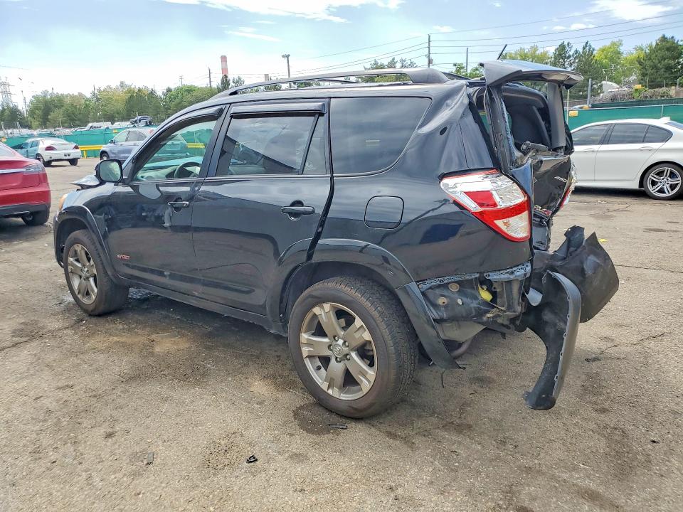 Photo 2 from auction – 2011 TOYOTA RAV4 with VIN JTMRK4DV1B5101424