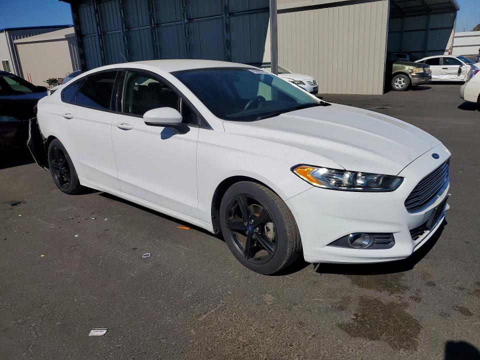 Photo 4 from auction – 2016 FORD FUSION with VIN 3FA6P0G79GR305506