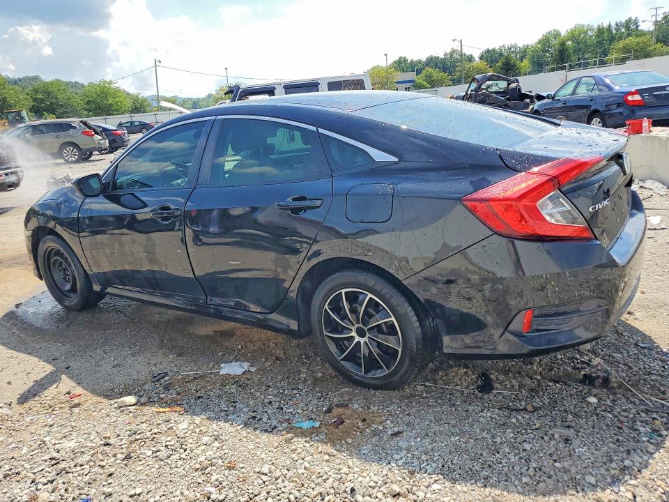 Photo 2 from auction – 2017 HONDA CIVIC with VIN 19XFC2F52HE072689