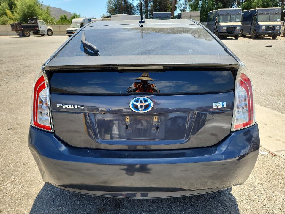 Photo 6 from auction – 2012 TOYOTA PRIUS with VIN JTDKN3DU3C1517557