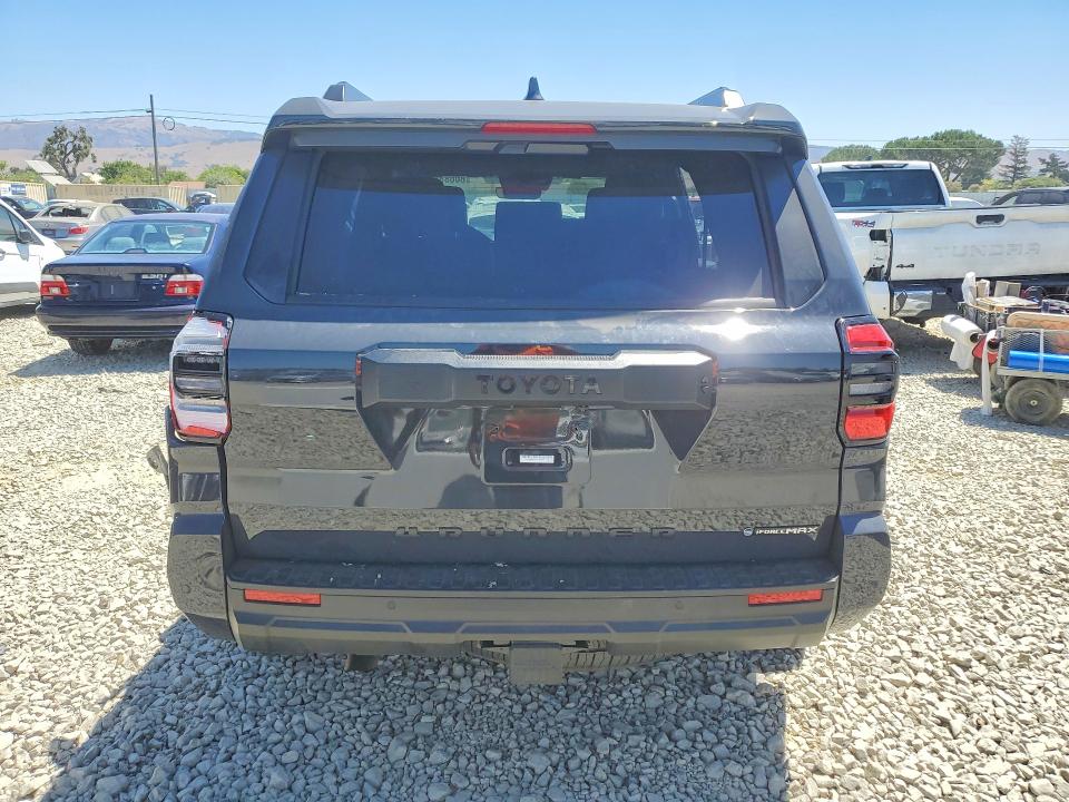 Photo 6 from auction – 2026 TOYOTA 4RUNNER with VIN JTEVB5BRXT5044583