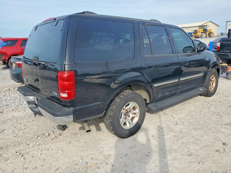 Photo 3 from auction – 2002 FORD EXPEDITION with VIN 1FMRU15W92LA14071