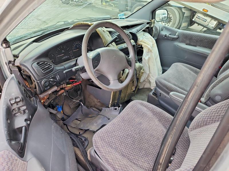 Photo 8 from auction – 2000 DODGE GRAND CARAVAN with VIN 1B4GP44R2YB638287