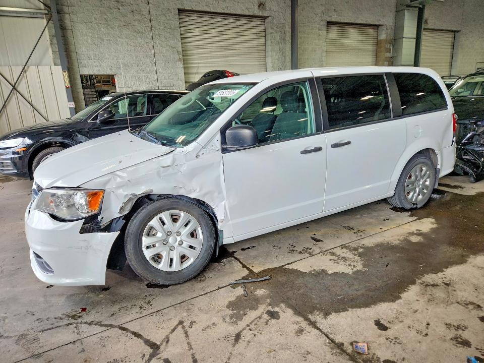 DODGE GRAND CARAVAN 2019 with VIN 2C4RDGBG1KR767198 - Photo from auction