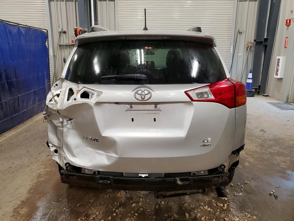 صورة رقم 6 من المزاد - 2015 TOYOTA RAV4 مع VIN 2T3BFREVXFW344102