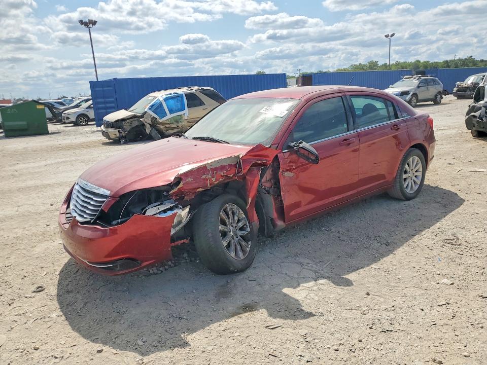 CHRYSLER 200 2013 with VIN 1C3CCBBG2DN569925 - Photo from auction