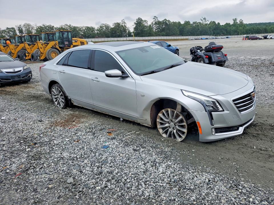 Photo 4 from auction – 2018 CADILLAC CT6 with VIN 1G6KD5RS4JU101750