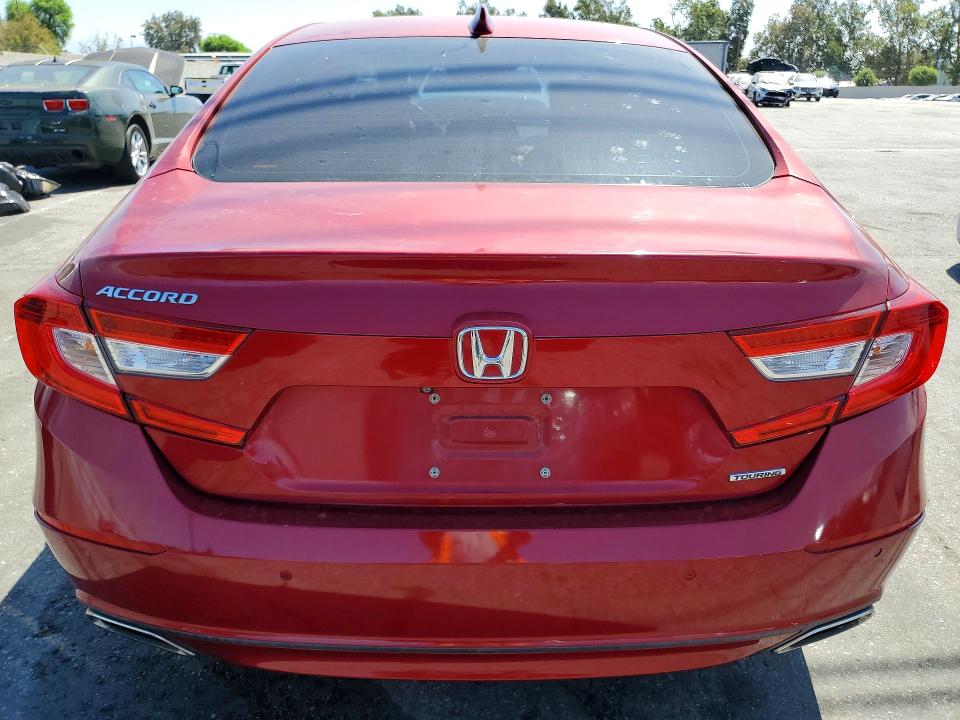 Photo 6 from auction – 2018 HONDA ACCORD with VIN 1HGCV1F95JA011101