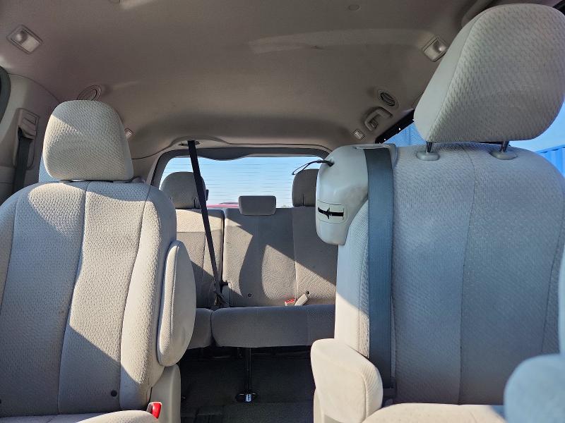 Photo 10 from auction – 2013 TOYOTA SIENNA with VIN 5TDKK3DC2DS292682