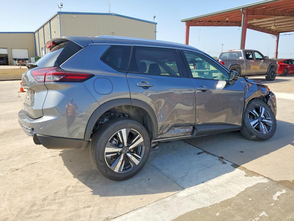 Photo 3 from auction – 2026 NISSAN ROGUE with VIN 5N1BT3CA3TC788342
