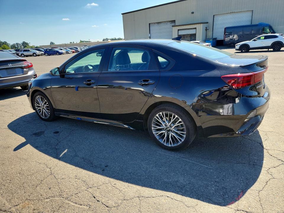 Photo 2 from auction – 2022 KIA FORTE with VIN 3KPF54AD7NE454829