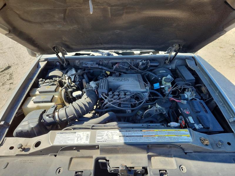 Photo 12 from auction – 2000 FORD EXPLORER with VIN 1FMZU64P2YZC60618
