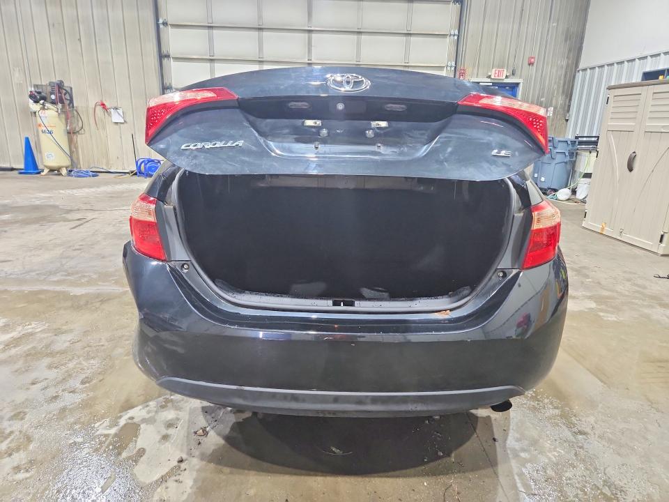 Photo 6 from auction – 2018 TOYOTA COROLLA with VIN 5YFBURHE8JP835448