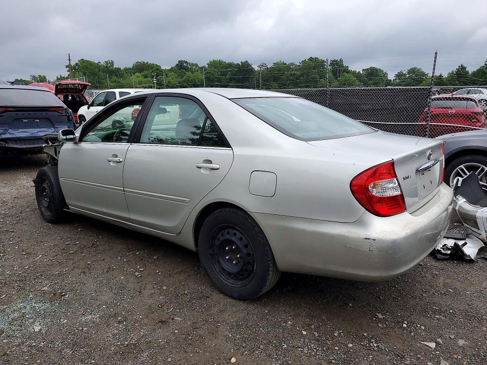 Photo 2 from auction – 2002 TOYOTA CAMRY with VIN 4T1BE32K12U058040