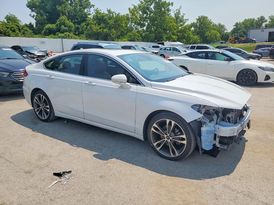 Photo 4 from auction – 2019 FORD FUSION with VIN 3FA6P0D94KR240384