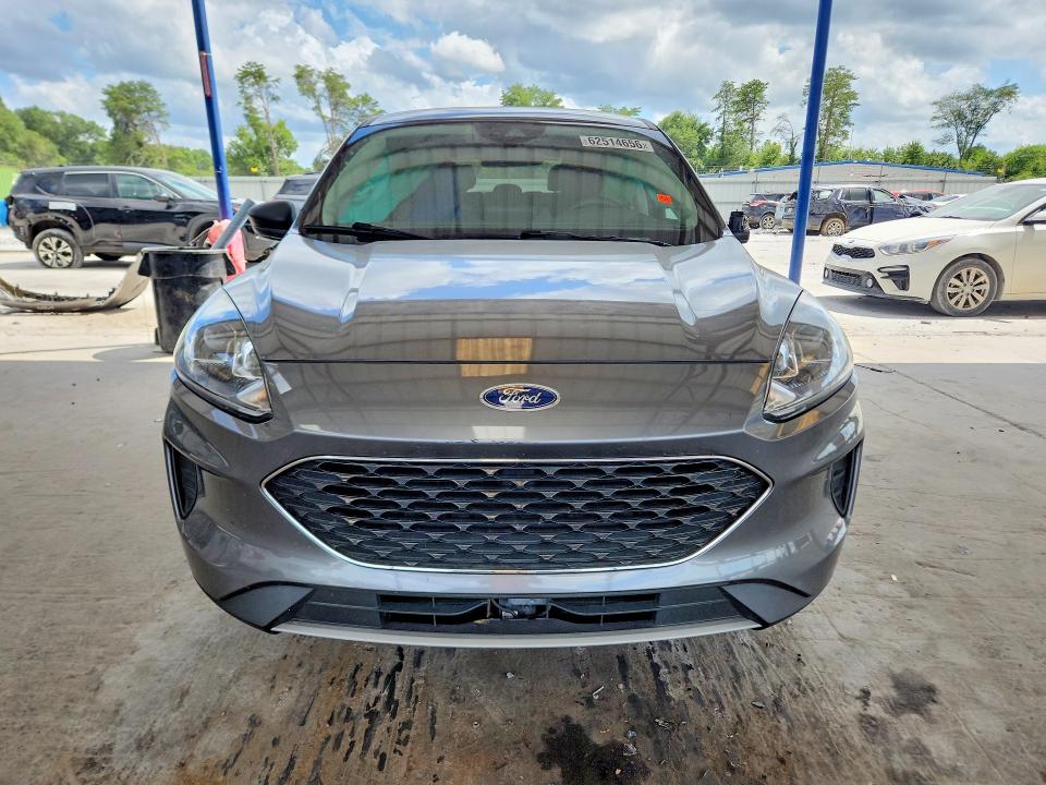 Photo 5 from auction – 2022 FORD ESCAPE with VIN 1FMCU0G68NUC00115