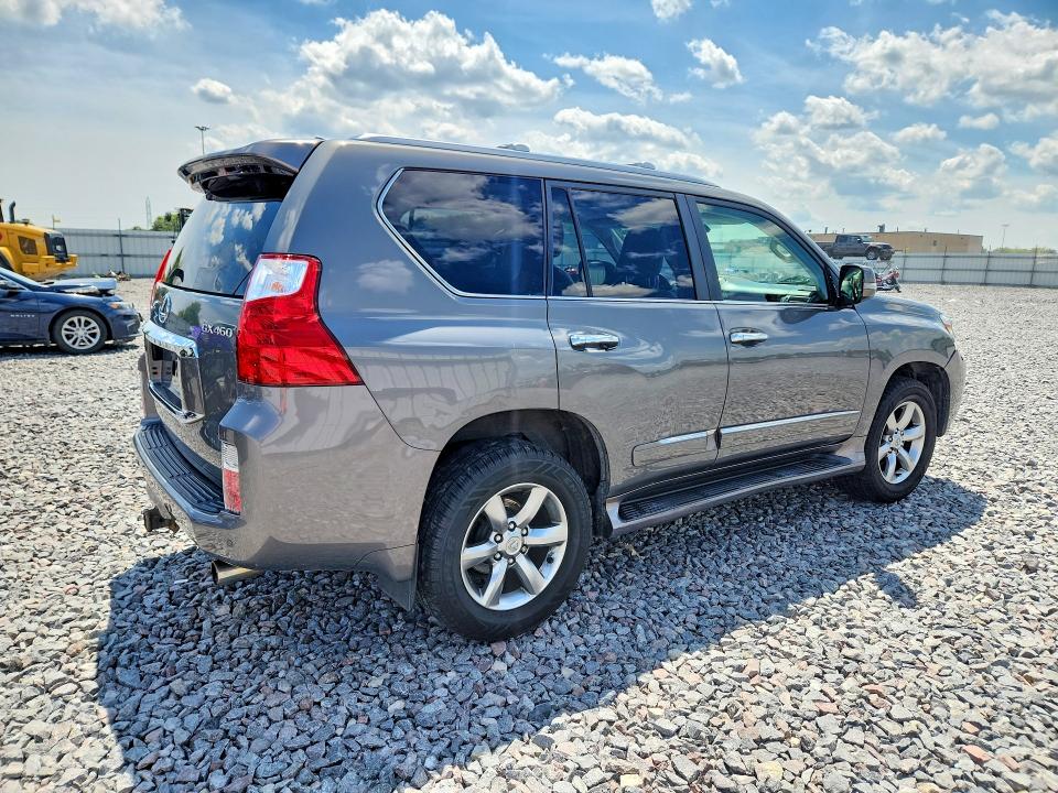 Photo 3 from auction – 2013 LEXUS GX with VIN JTJJM7FX1D5057562