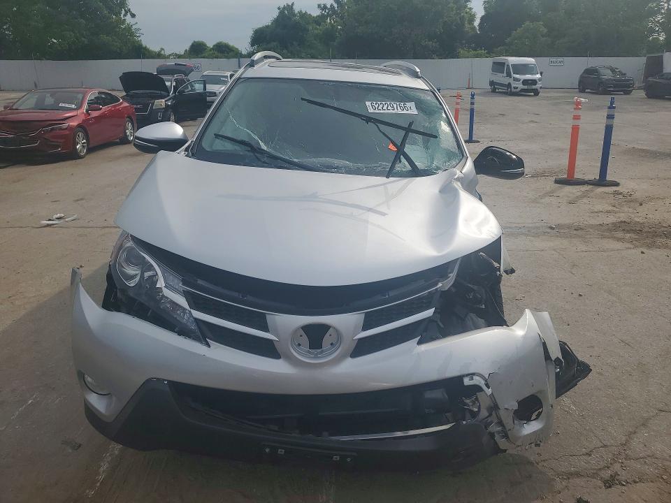 Photo 5 from auction – 2015 TOYOTA RAV4 with VIN 2T3DFREV5FW256258