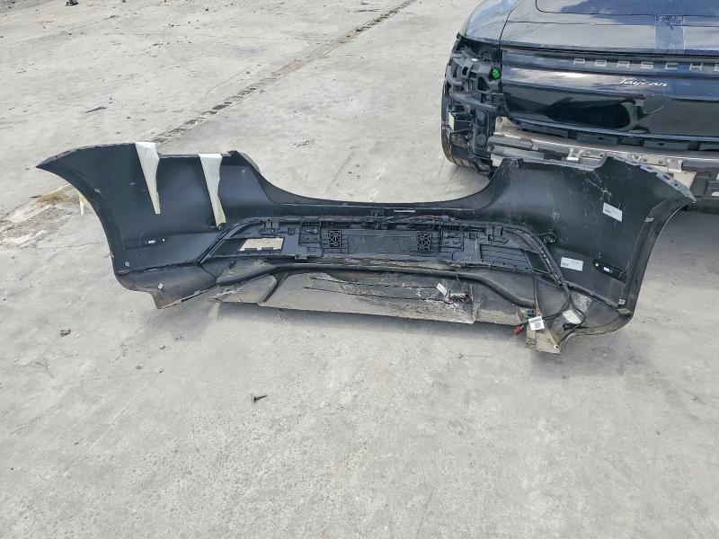 Photo 12 from auction – 2022 PORSCHE TAYCAN with VIN WP0AA2Y19NSA12219