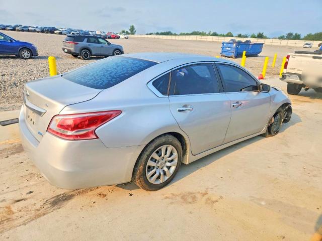 Photo 3 from auction – 2013 NISSAN ALTIMA with VIN 1N4AL3AP1DC213025