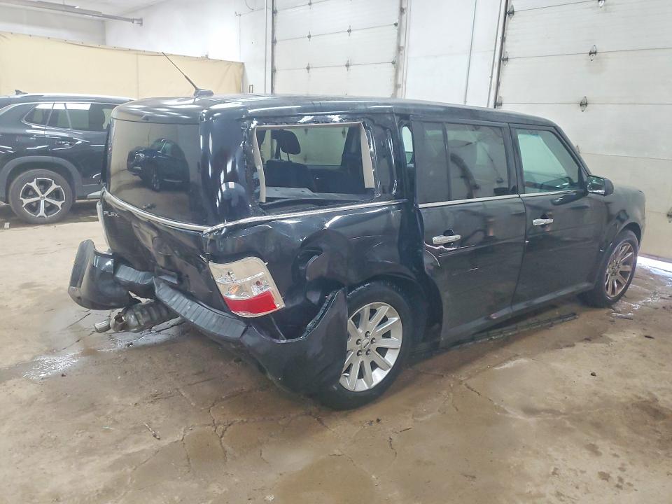 Photo 3 from auction – 2011 FORD FLEX with VIN 2FMHK6CC6BBD18921