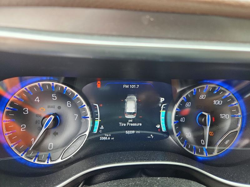Photo 9 from auction – 2017 CHRYSLER PACIFICA with VIN 2C4RC1GG4HR544431
