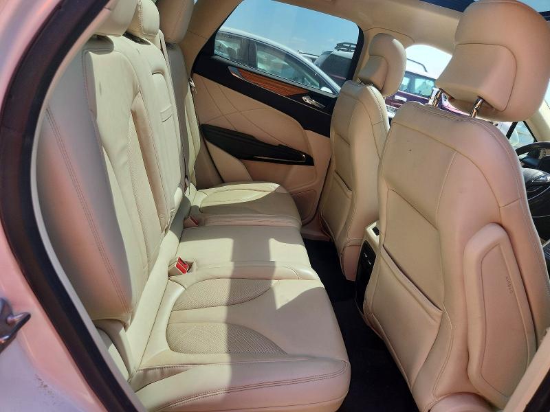 صورة رقم 11 من المزاد - 2016 LINCOLN MKC مع VIN 5LMCJ2C94GUJ21576