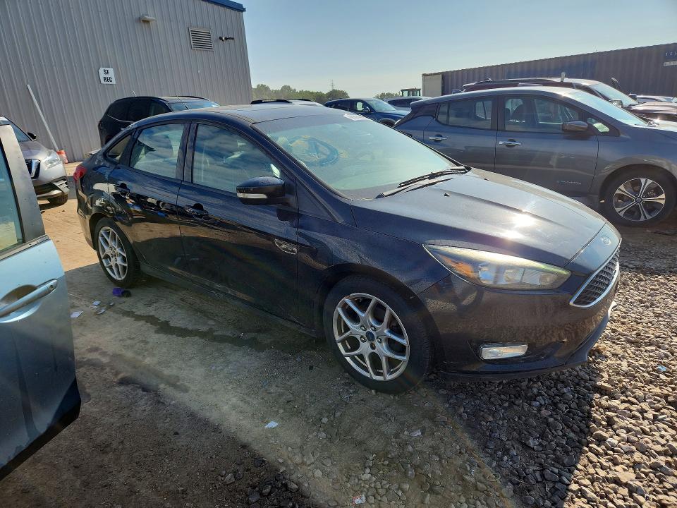 Photo 4 from auction – 2015 FORD FOCUS with VIN 1FADP3F25FL340166