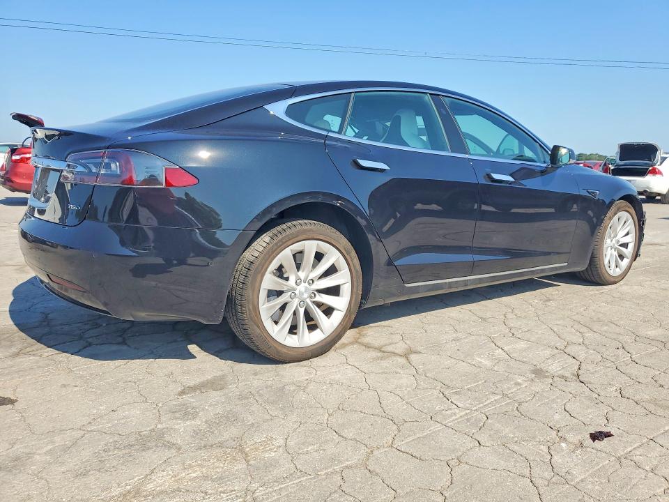Photo 3 from auction – 2018 TESLA MODEL S with VIN 5YJSA1E25JF243151
