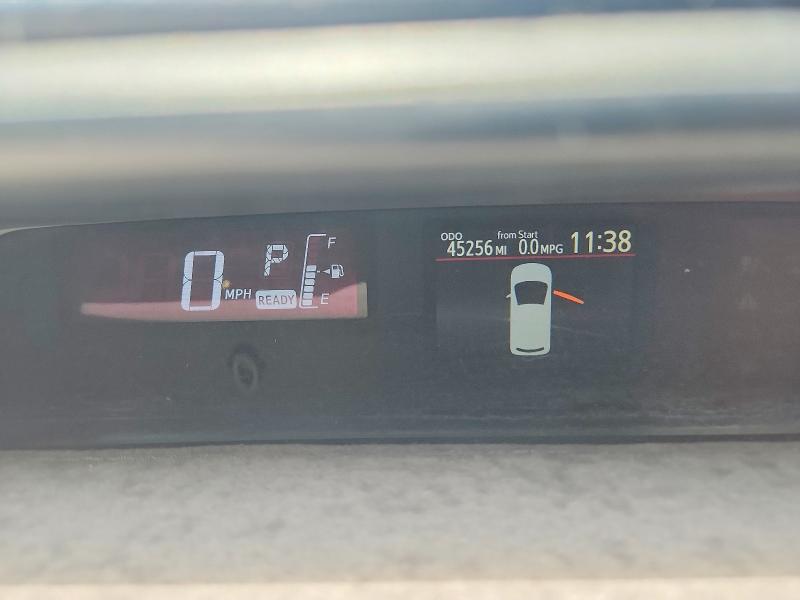 Photo 9 from auction – 2016 TOYOTA PRIUS C with VIN JTDKDTB34G1138229