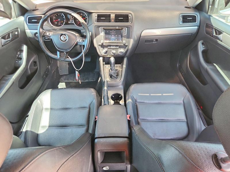 Photo 8 from auction – 2017 VOLKSWAGEN JETTA with VIN 3VWDB7AJ8HM313136