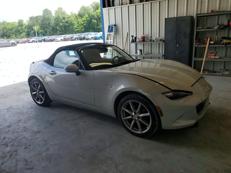 Photo 4 from auction – 2016 MAZDA MX-5 MIATA with VIN JM1NDAD75G0115260