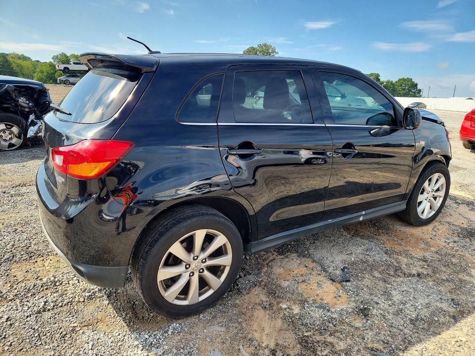 Photo 3 from auction – 2015 MITSUBISHI OUTLANDER SPORT with VIN 4A4AP4AU1FE024451