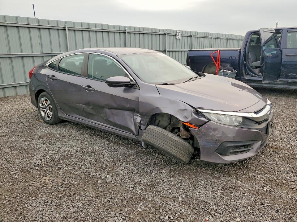 Photo 4 from auction – 2017 HONDA CIVIC with VIN 2HGFC2F54HH037366