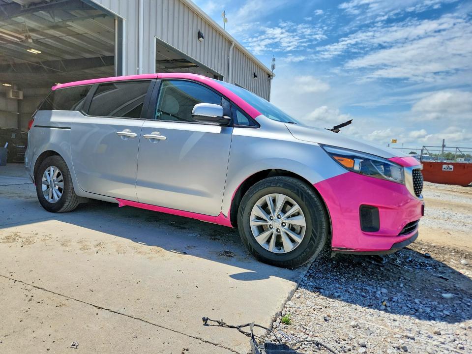 Photo 4 from auction – 2018 KIA SEDONA with VIN KNDMB5C16J6368081