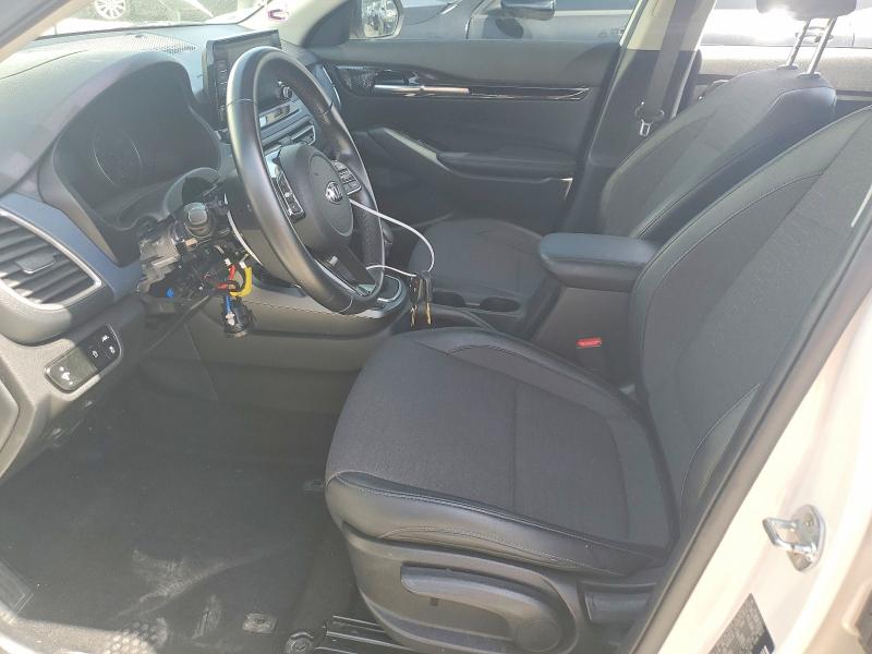 Photo 7 from auction – 2021 KIA SELTOS with VIN KNDEUCA29M7116208