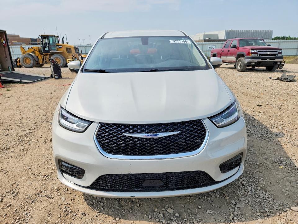 Photo 5 from auction – 2017 CHRYSLER PACIFICA with VIN 2C4RC1DG9HR587697