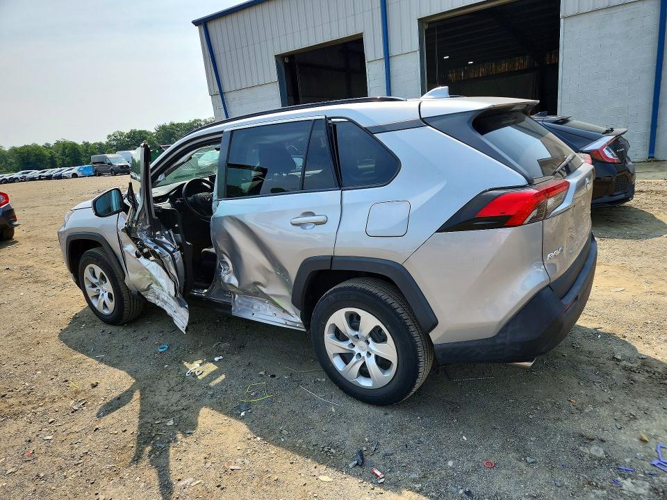 Photo 2 from auction – 2021 TOYOTA RAV4 with VIN 2T3G1RFV5MW152506