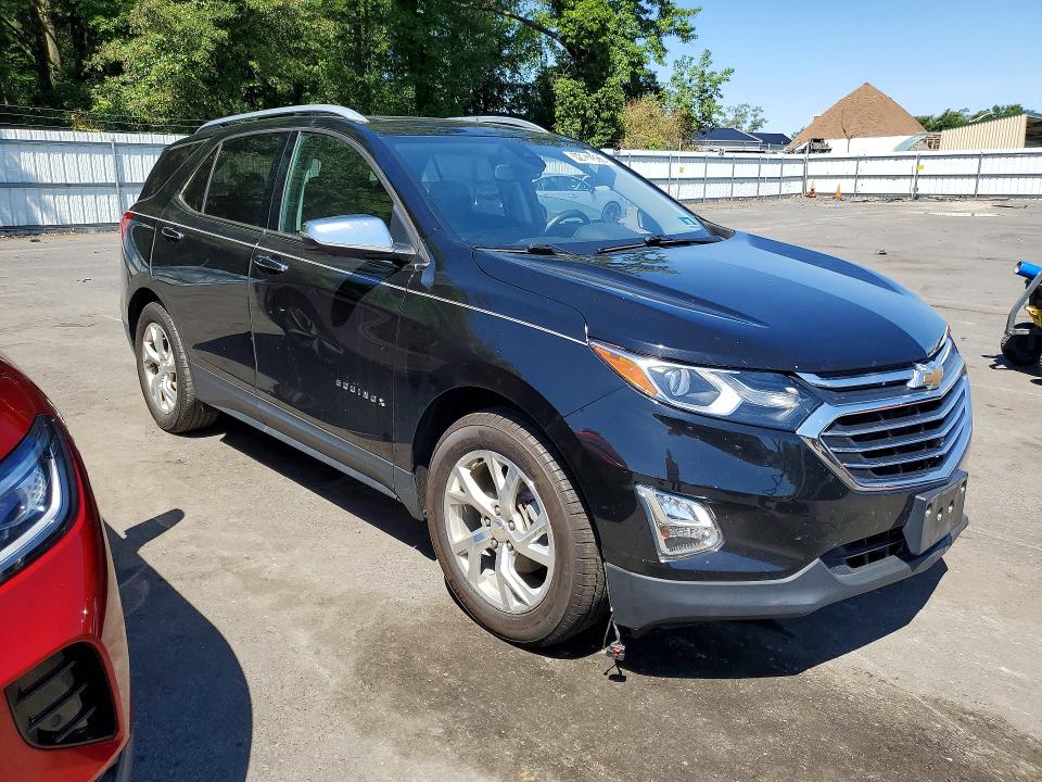 Photo 4 from auction – 2020 CHEVROLET EQUINOX with VIN 2GNAXNEV5L6267008
