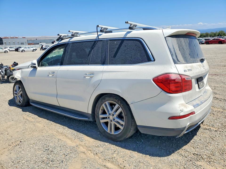 Photo 2 from auction – 2015 MERCEDES-BENZ GL with VIN 4JGDF2EE6FA607728
