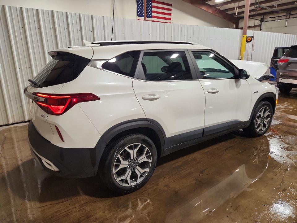 Photo 3 from auction – 2021 KIA SELTOS with VIN KNDERCAA2M7129438