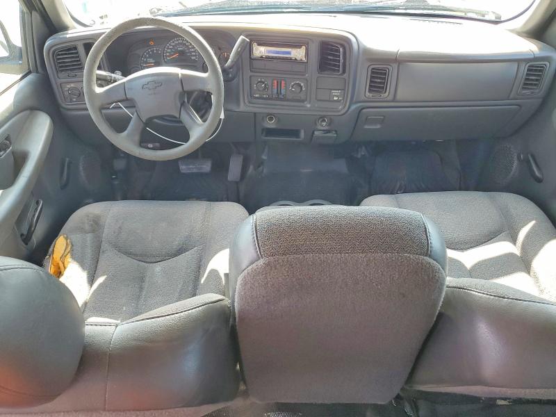 Photo 8 from auction – 2004 CHEVROLET SILVERADO with VIN 1GCEC19X84Z345376