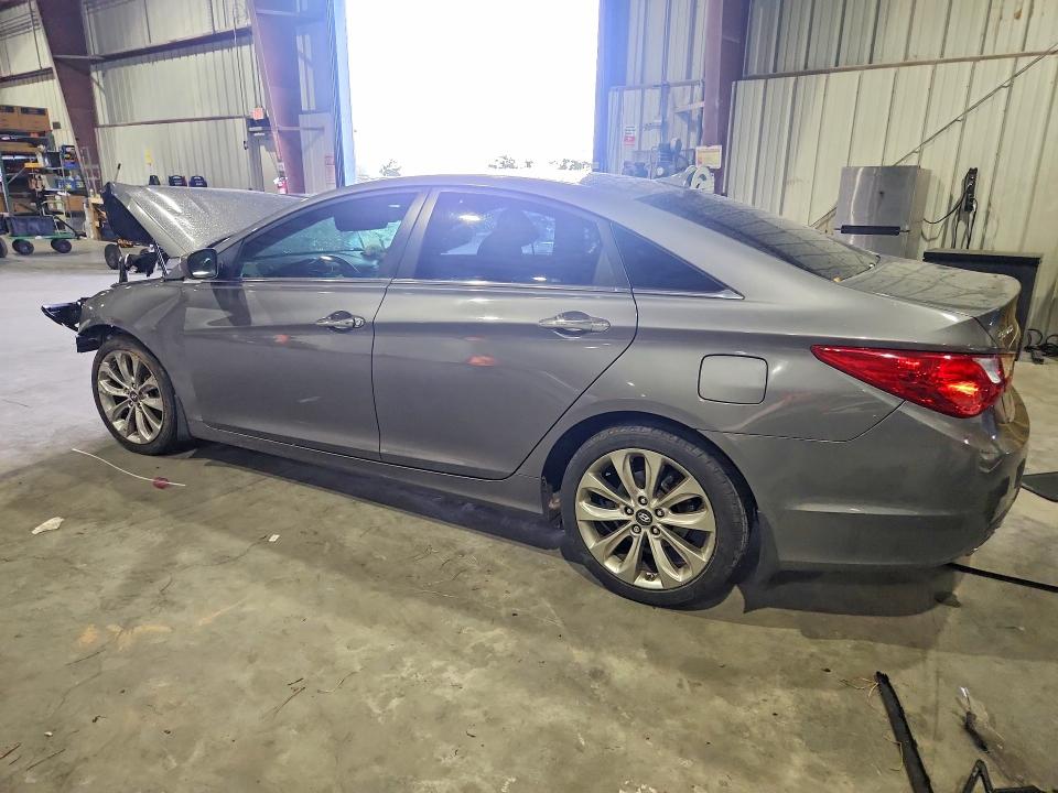 Photo 2 from auction – 2012 HYUNDAI SONATA with VIN 5NPEC4AC4CH418436